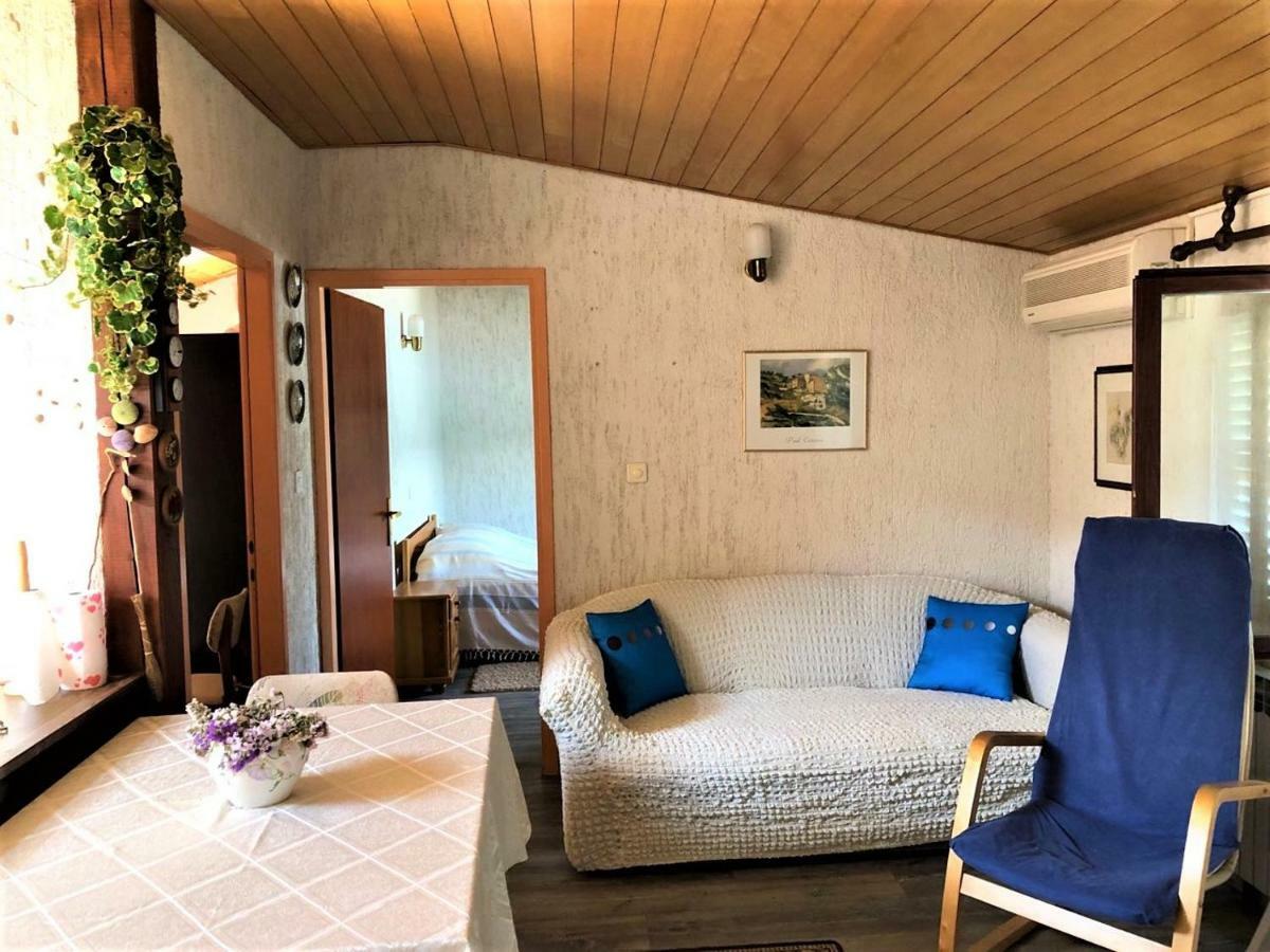 Apartments With Boat Mooring Marija Supetarska Draga Exterior foto