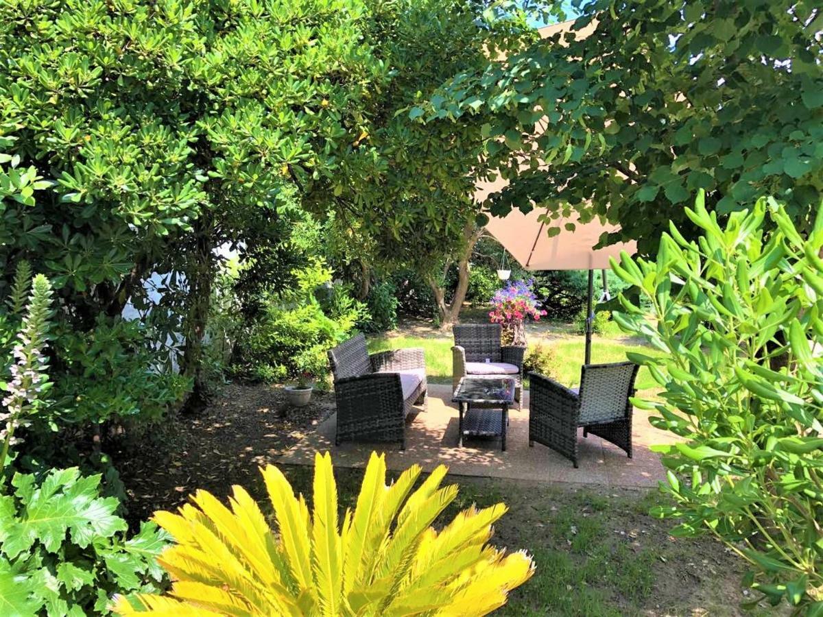 Apartments With Boat Mooring Marija Supetarska Draga Exterior foto