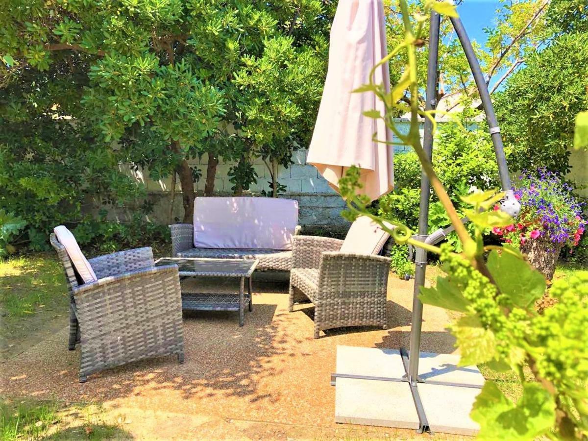 Apartments With Boat Mooring Marija Supetarska Draga Exterior foto